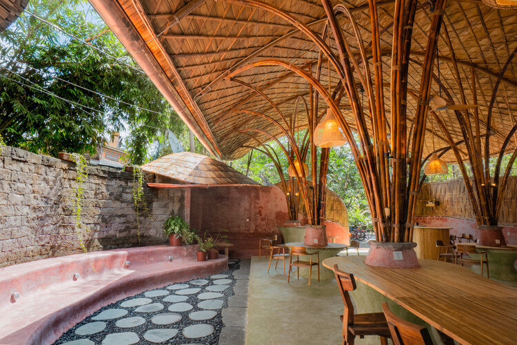 The Living Bridge / Mizzi Studio - Interior Photography, Wood