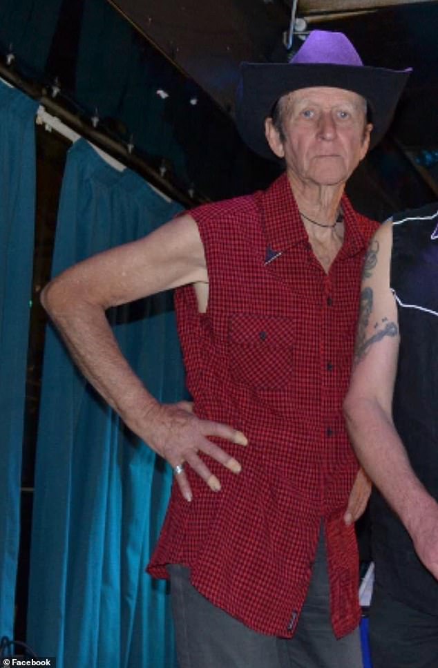 Tributes have flooded in for legendary Australian singer Doug De Kroo, who died aged 84 this week at a regional NSW hospital, after a short battle with pneumonia