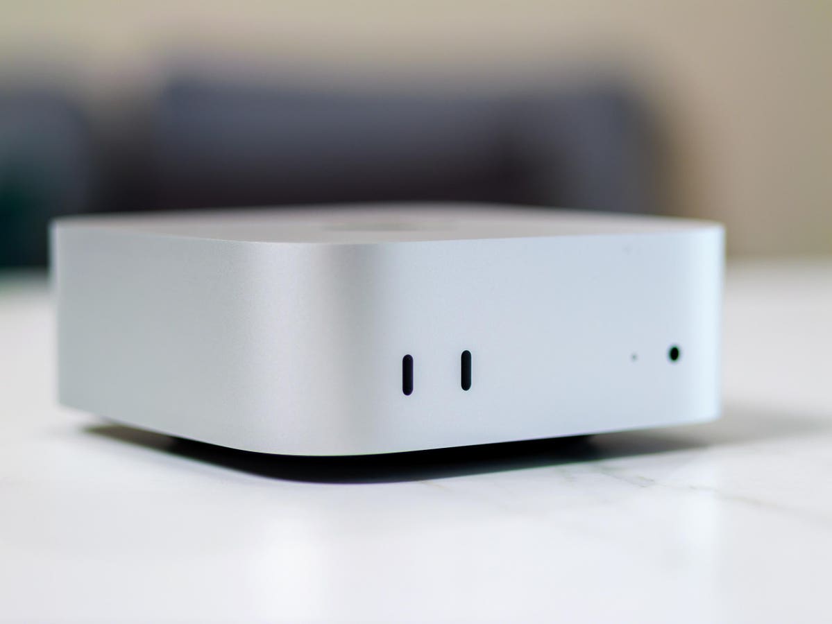 Two New Docking Stations On Sale For Your Apple Mac Mini M4 Computer