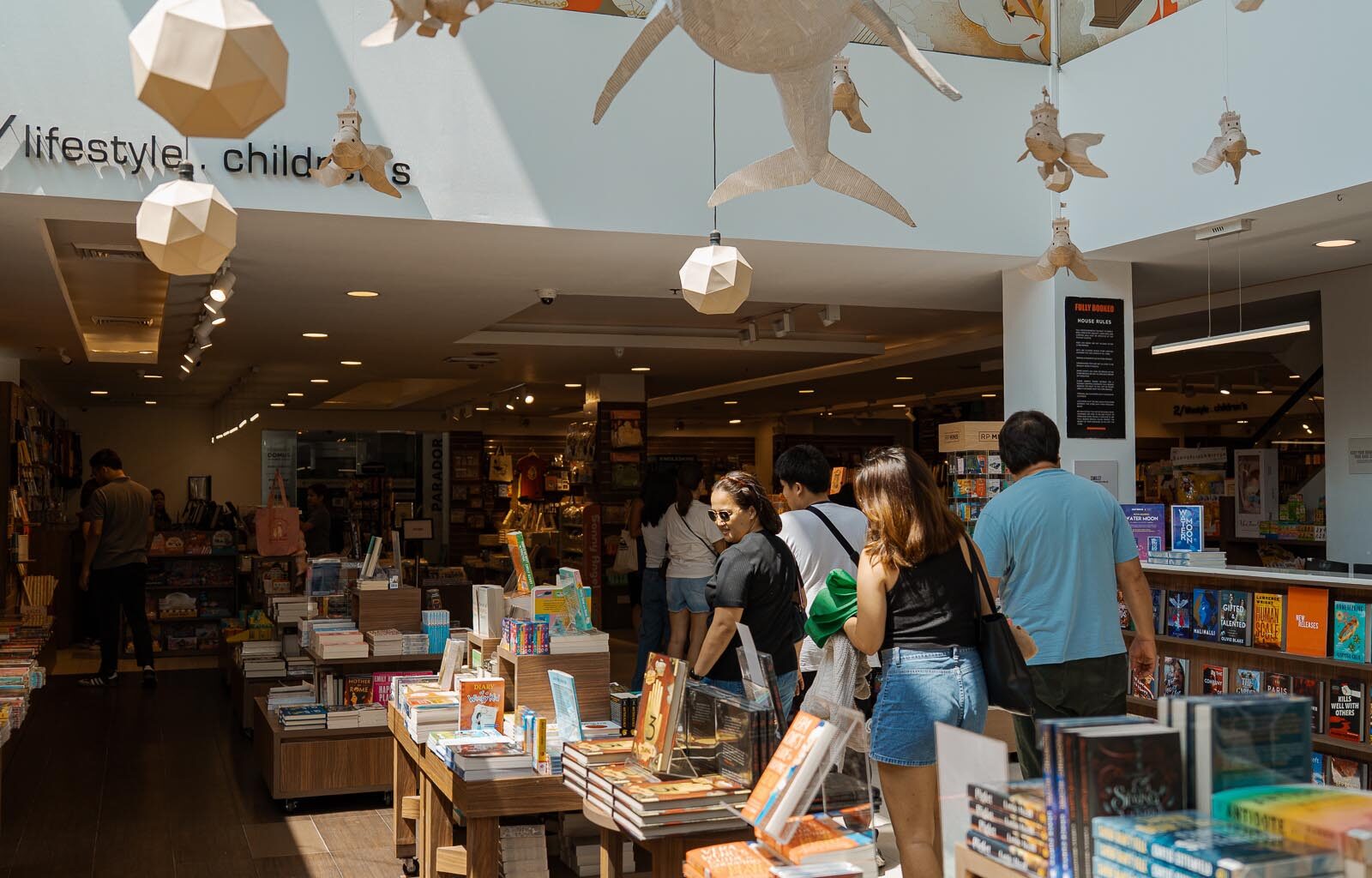 How one fax led to Jaime Daez building the Philippines' fastest-growing bookstore