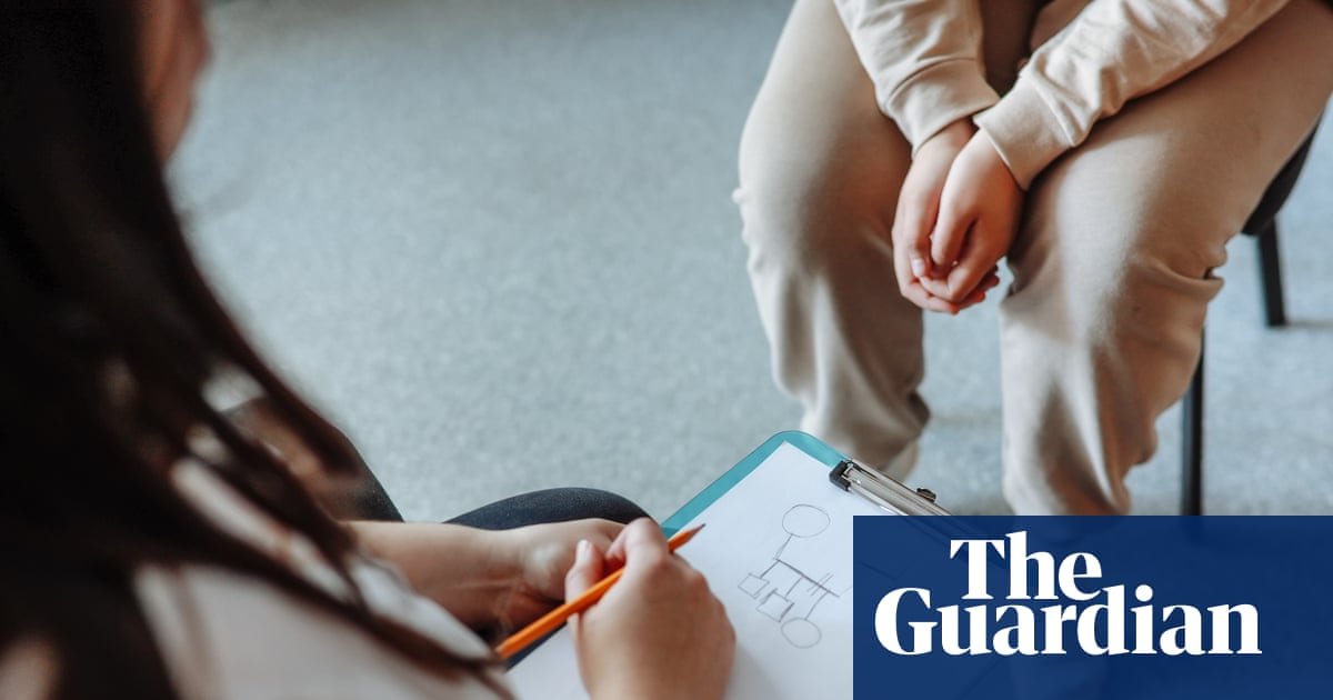 Australia’s largest private hospital operator to close majority of psychology clinics to be ‘flexible, sustainable’ | Health