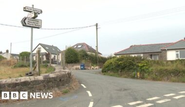 Gwynedd residents living 'in the old days' after wi-fi loss