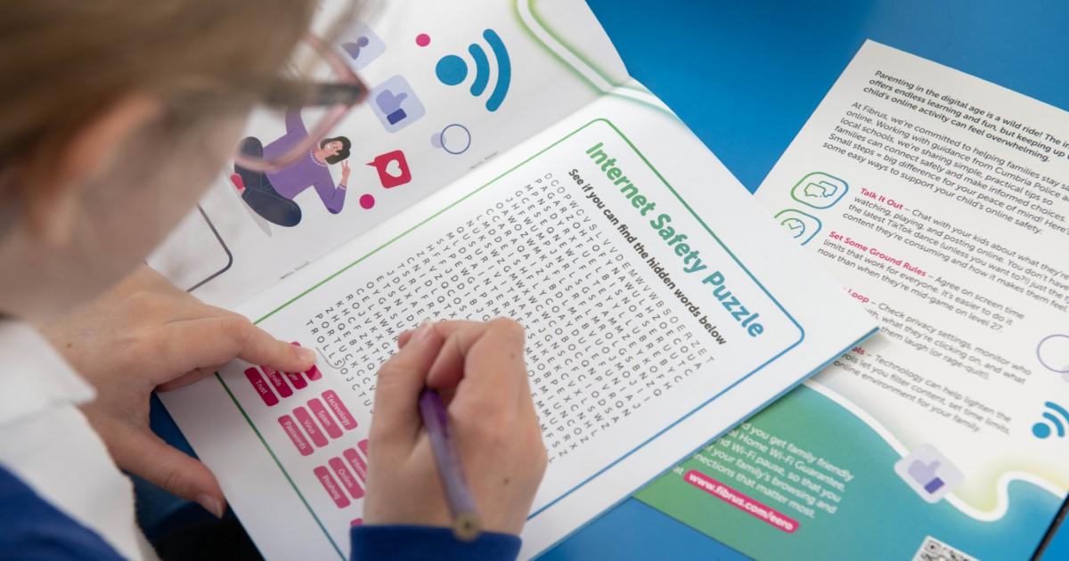 Fibrus Broadband booklet helps kids stay safe online