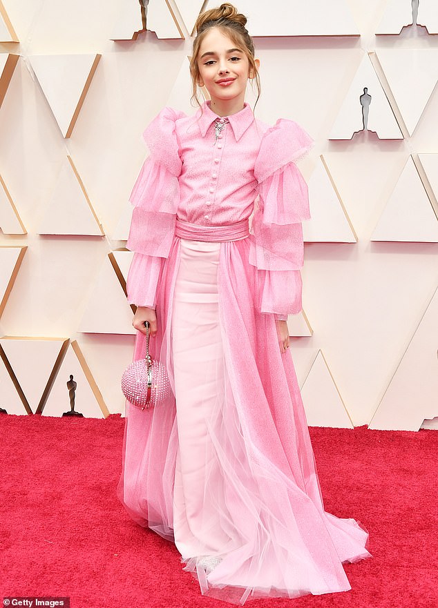 Julia charmed fans by bringing a packed meal to the 2020 Oscars, which had a 70 percent plant-based dinner menu, saying: 'I don't like some of the food here'