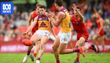 AFL Round 20 Saturday live updates: Suns vs Lions, Dockers vs Eagles, Kangaroos vs Cats, Crows vs Power blog, scores and stats