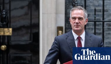 Minister apologises to generation of UK children exposed to toxic online content | Internet safety