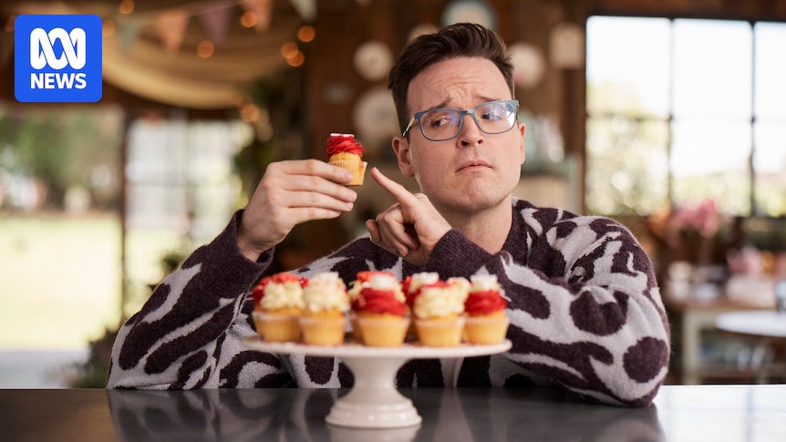 Chit Chat: Comedian Tom Walker on dog nipples, clown training and being the new Bake Off host