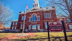 Kinetic's fiber expansion project will bring service to 3,800 households in Shepherdsville, KY.