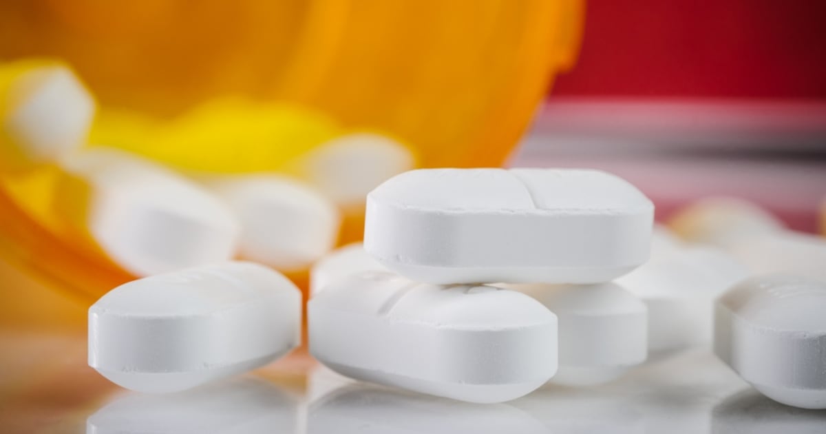 Pharmacists limiting prescriptions due to shortage of common painkillers - CTV News