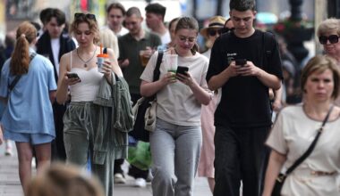 Shutdowns of cellphone internet links sweep Russia, further limiting already-stifled net freedom