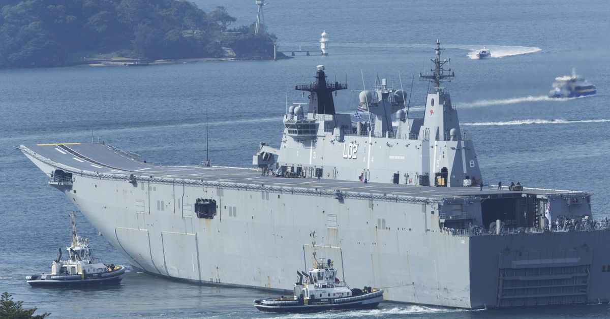Australian navy ship causes radio and internet outages to parts of New Zealand