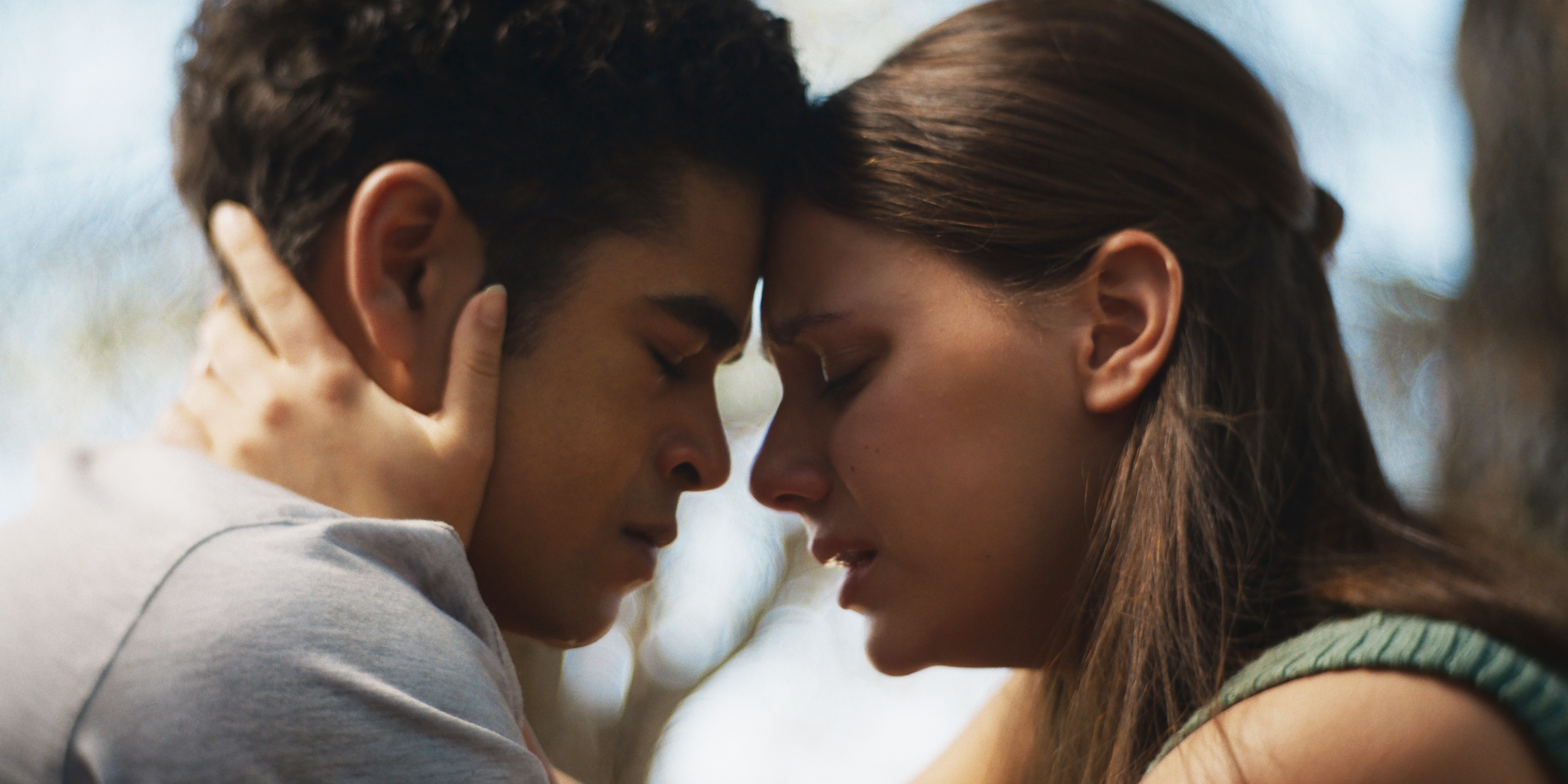 Screen capture of Will Parry and Lyra Belacqua from His Dark Materials.