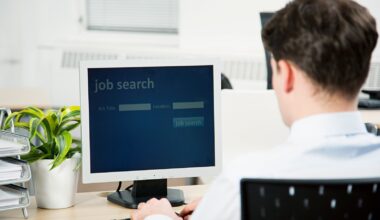 Unemployment rate rises to 4.9% in July