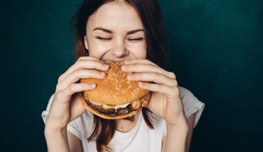 Burgers and fries are usually a no-no for health conscious consumers. But a group of top nutritionists have revealed that fast food can be enjoyed in moderation and they wouldn't advise a full-out ban