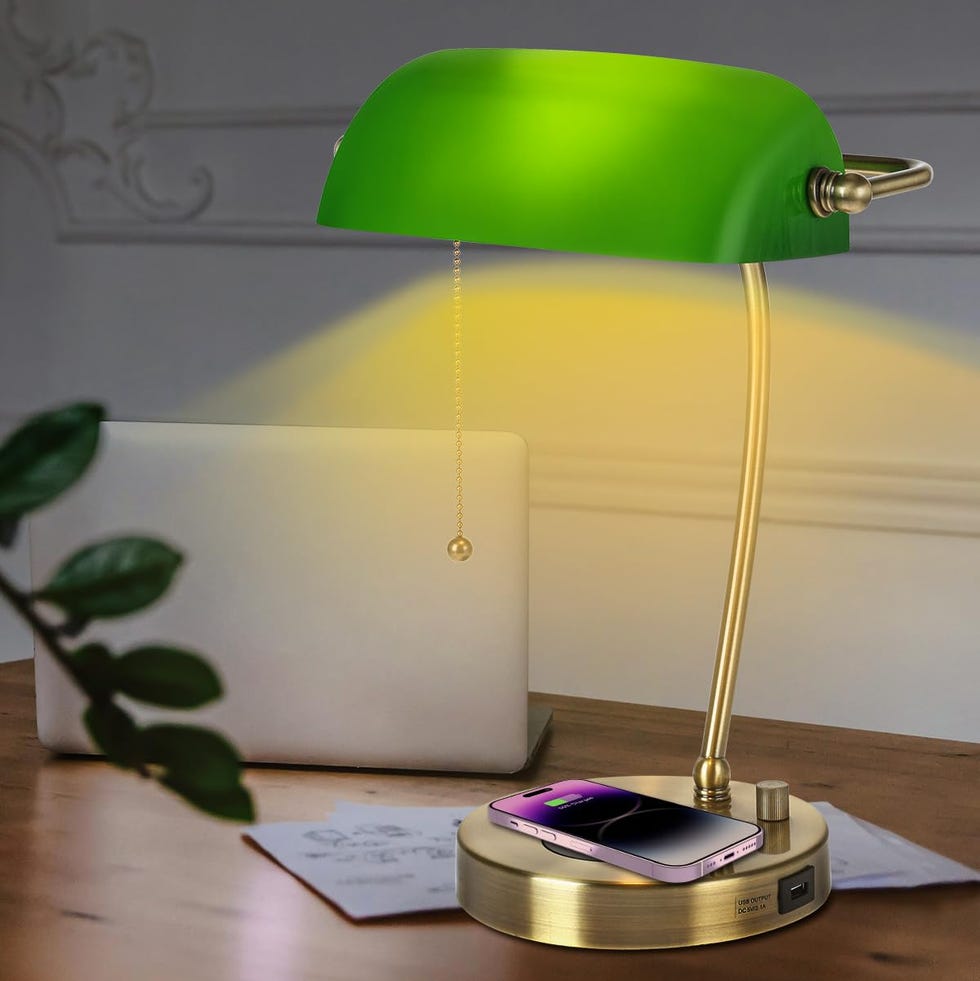 Green Glass Bankers Desk Lamp Green Glass Bankers Desk Lamp