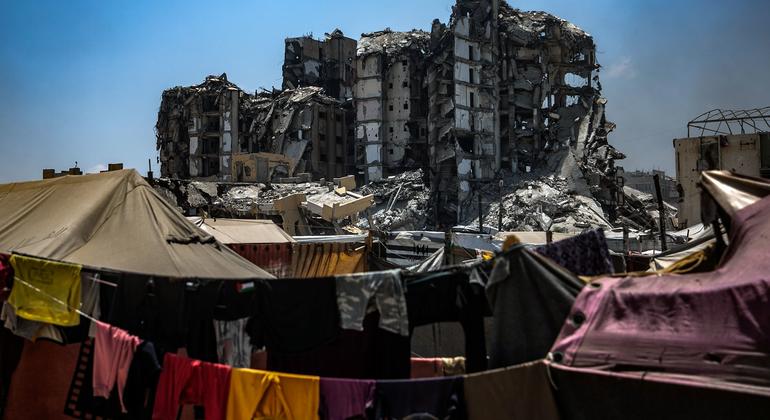 Gaza health system ‘catastrophic’ with hospitals overwhelmed and medicines running out, WHO warns