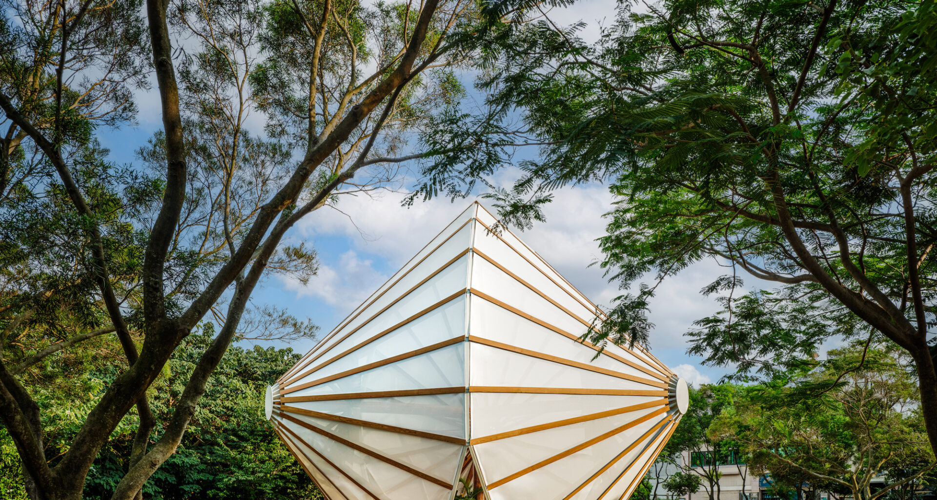 All Together Under the Umbrella / Cheng Tsung FENG Design Studio
