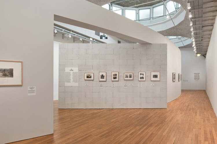 Banlieues Chéries Exhibition / Roll - Interior Photography