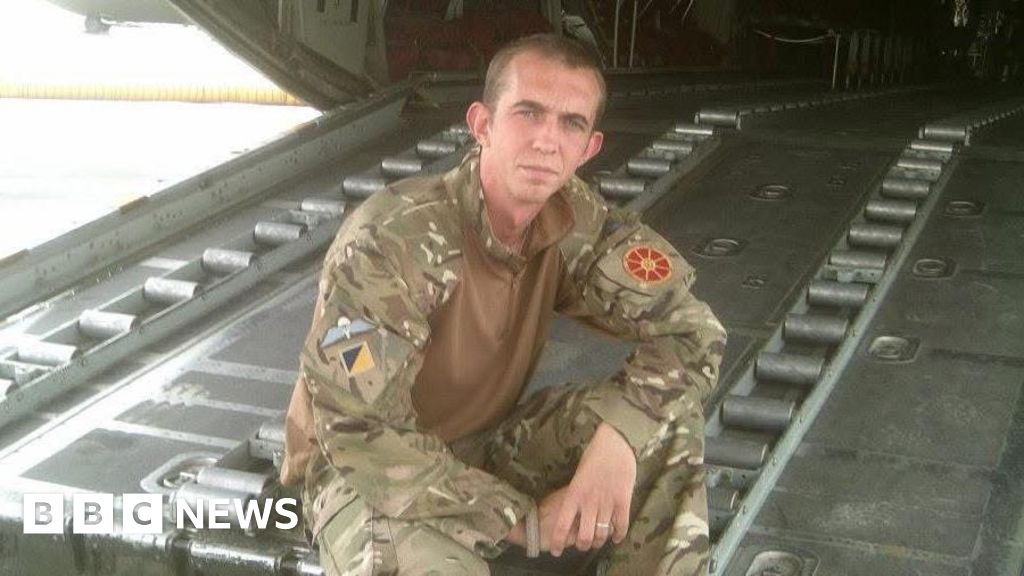 Swindon ex-soldier turns life around after OCD and violent urges
