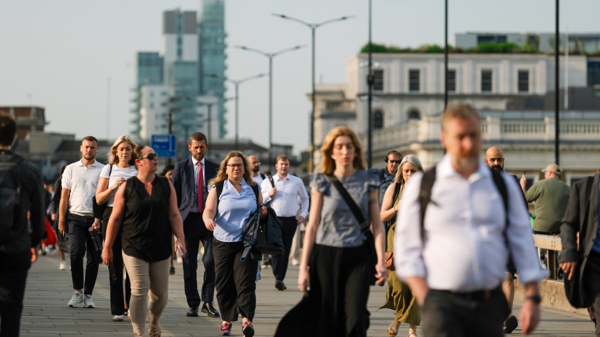 One in ten businesses see staff quit over office working demands