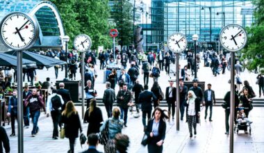 Falling demand for workers hits starting salaries