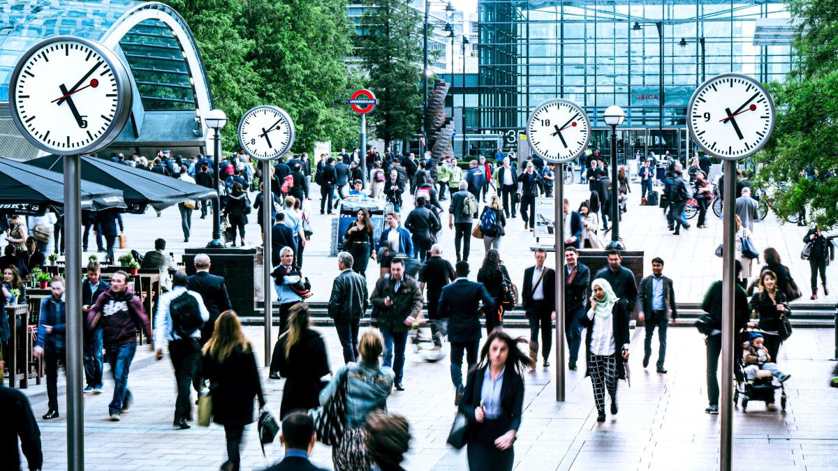 Falling demand for workers hits starting salaries