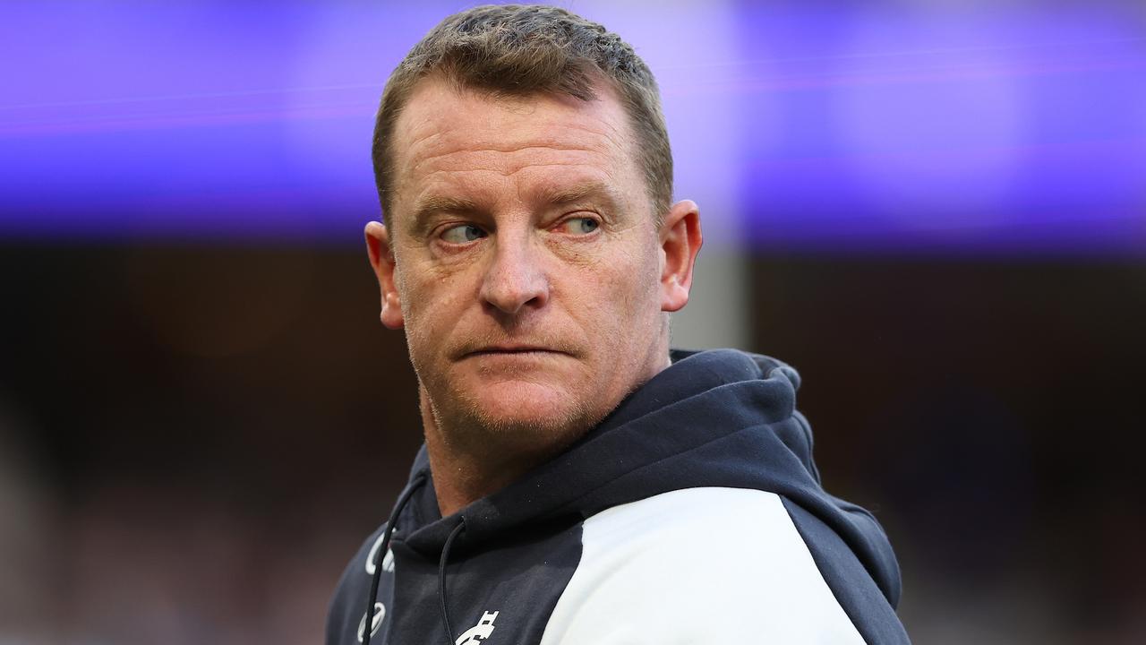 Carlton Blues refute report they went behind Michael Voss to speak with replacements, talked to contracted rival coach, Graham Wright and board backing, latest news
