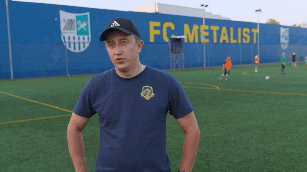 Volodymyr Liakh, a war veteran, is the director of the “Nezlamni” football club. (Photo: UNITED24 Media)