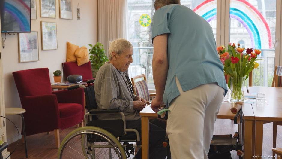 German nursing homes see cost for care explode – DW – 08/02/2025
