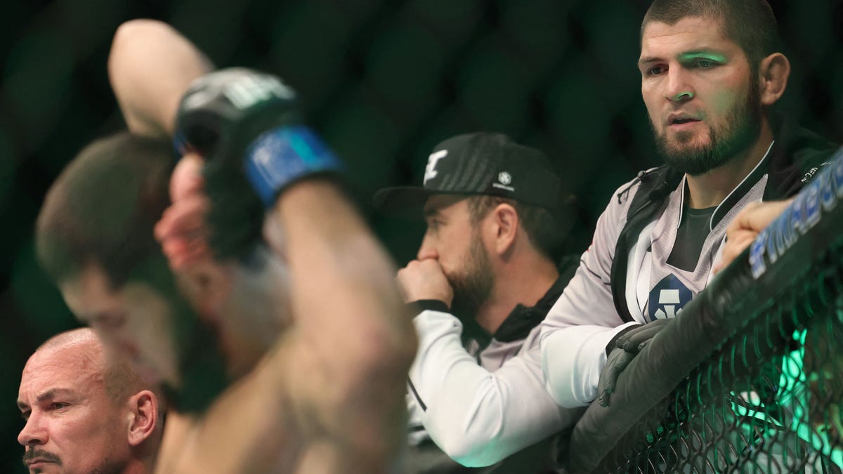 Khabib Nurmagomedov weighs in on Islam Makhachev's retirement timeline