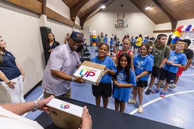 Comcast celebrated the completion of a broadband expansion project in Gordon County, Georgia. The celebration included a ribbon-cutting ceremony at The Boys & Girls Club of North Georgia, followed by a community block party. During the event, 100 students were surprised with free laptops.