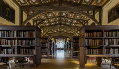 Reading Oxford books in Oxford