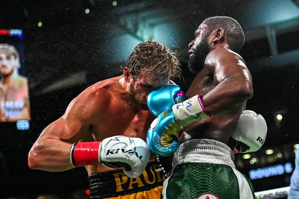 Floyd Mayweather lands a clean punch on Logan Paul