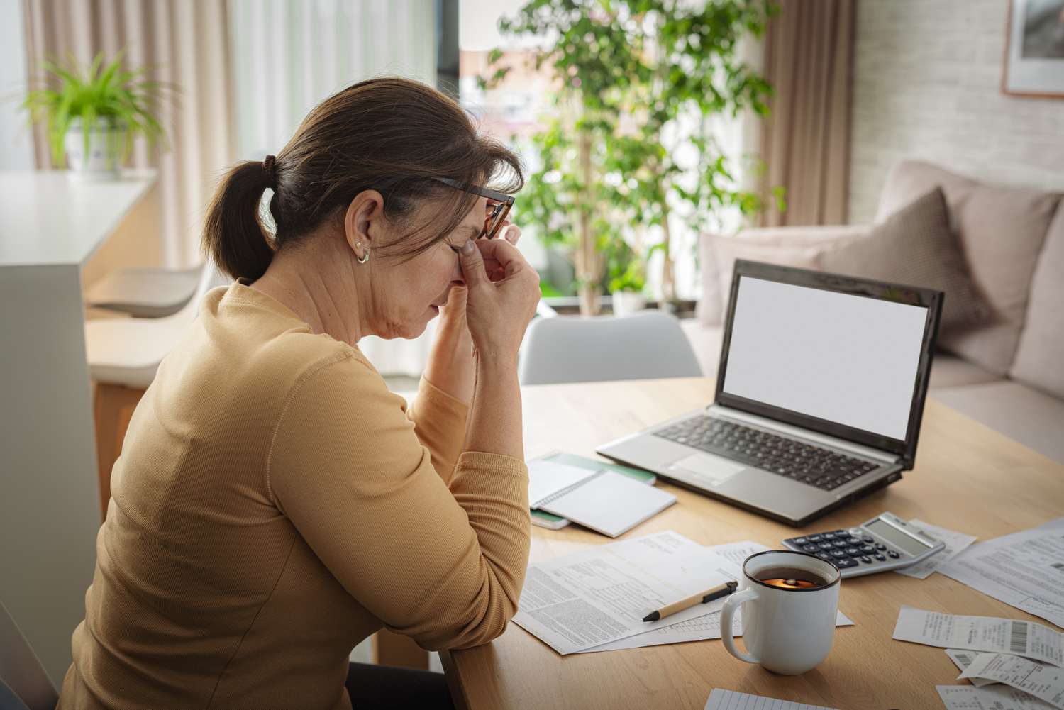 35% of Americans Say They’re Putting Off Major Purchases as Job Security Fears Loom