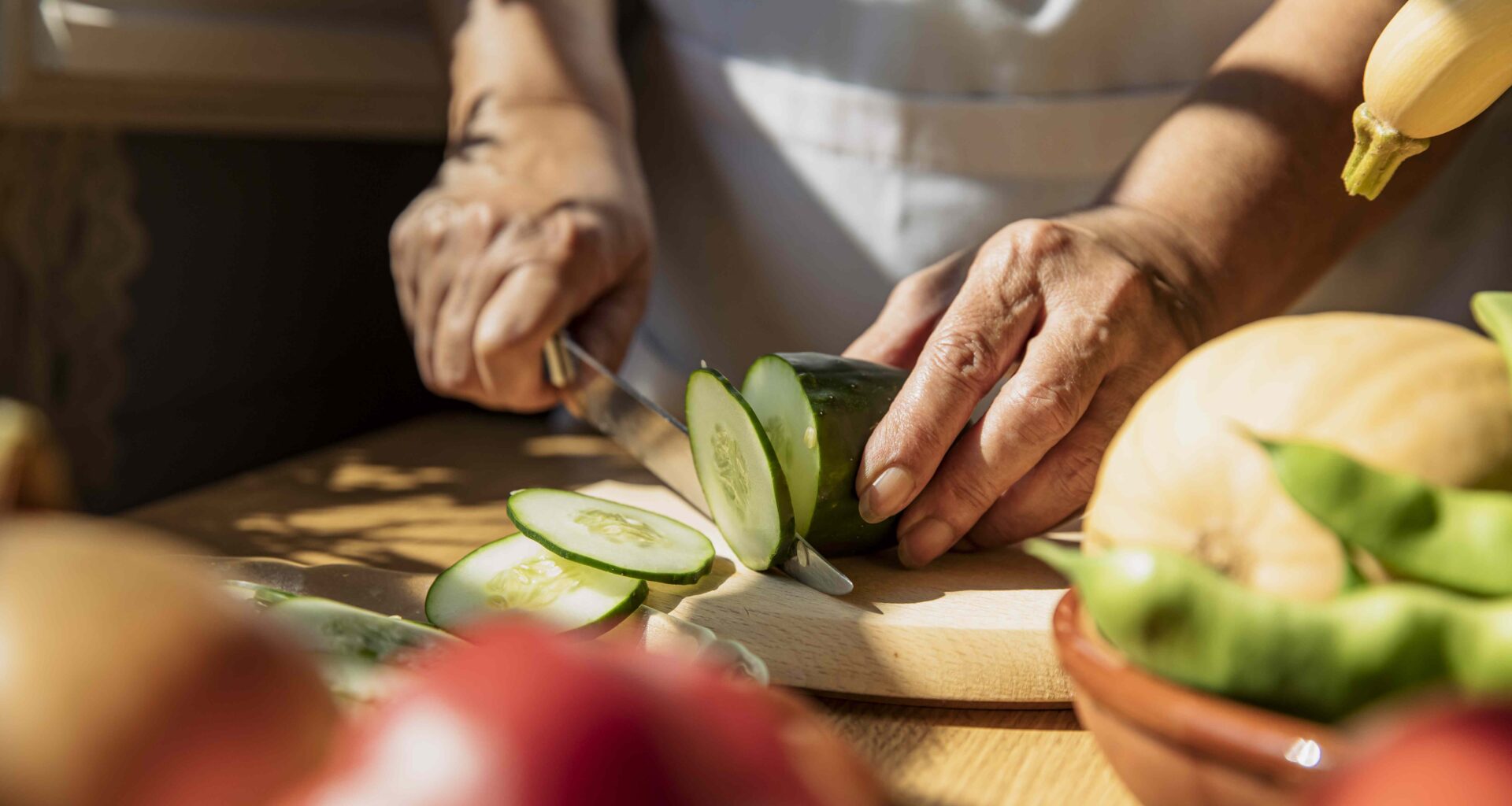 7 Smart Eating Tips From 2025 to Help You Age Healthier—Backed by New Research