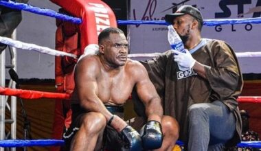 Ike Ibeabuchi returns with third-round win, aged 52