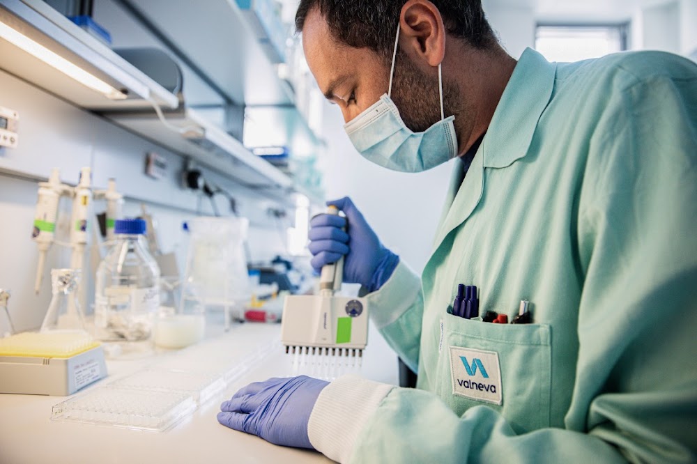 Pharmaceutical firm puts up adverse side effects warnings online, instead of inside medicine box