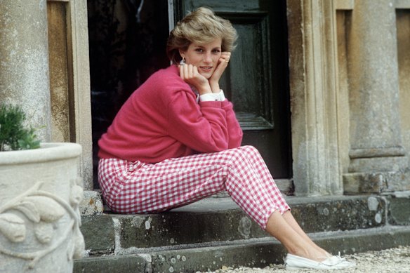Diana pictured at home in Gloucestershire in 1986.