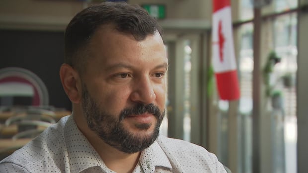 Amid job losses nationwide, Toronto pub owner says he's received 250 resumes but can't afford to hire