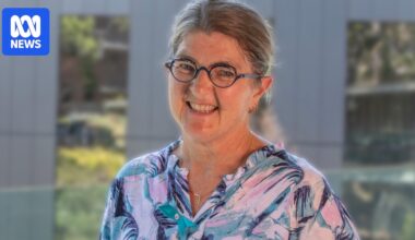 Gynaecological cancer survivors help educate Australia's future doctors and nurses