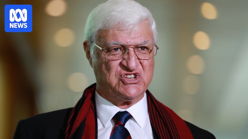 Politicians chastise Bob Katter's threats against journalist