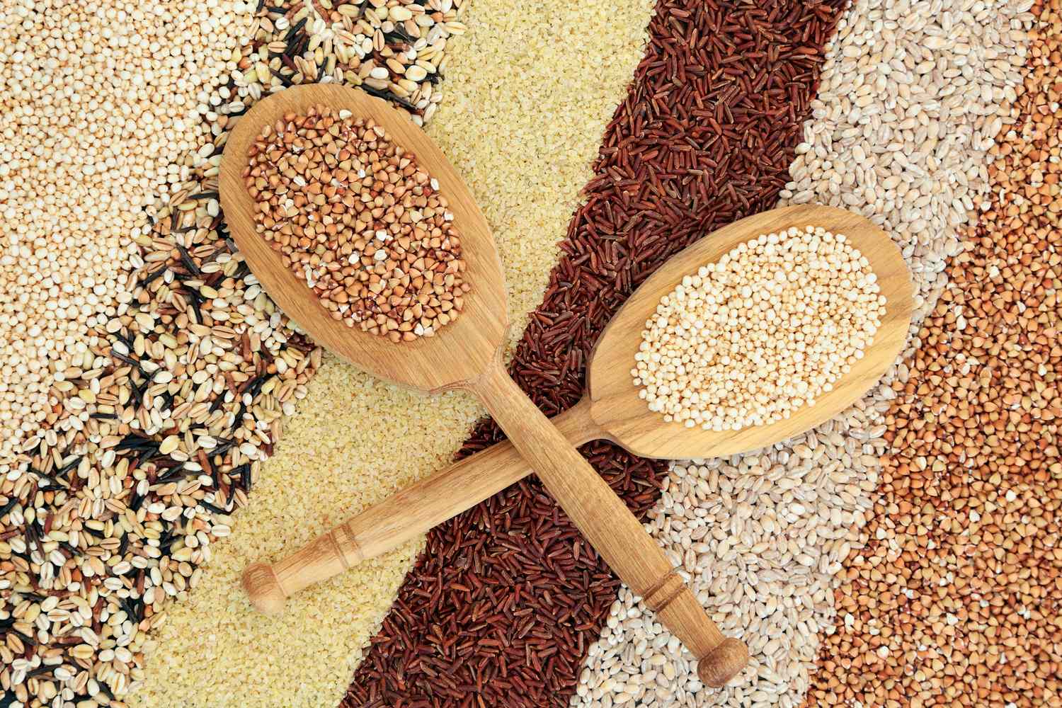 6 Grains With More Fiber Than Brown Rice, According to Registered Dietitians