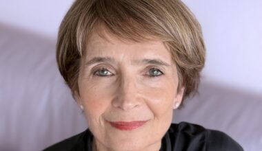 close up photo of a woman with short brown hair, Jana Wendt.