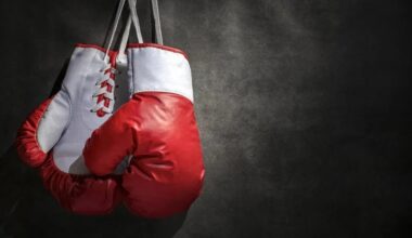 Joyce eases into the last 16 at the World Championships