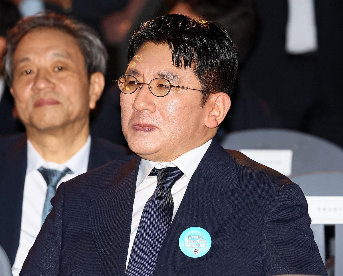 HYBE Labels chairman Bang Si-hyuk attends the People's Mandate Ceremony in commemoration of Korea's Liberation Day, Aug. 15. Yonhap