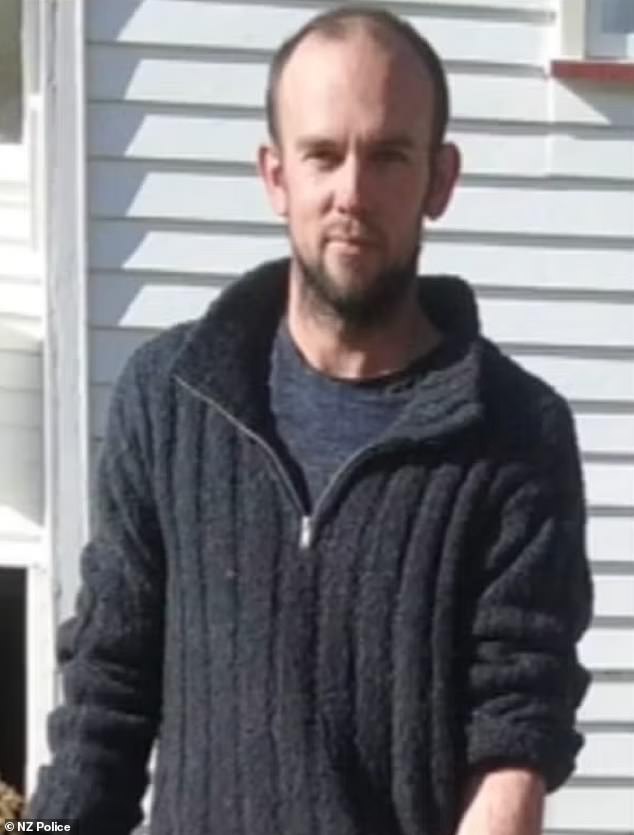 The two missing children of Tom Phillips have been found after their fugitive father was killed during a shootout with cops