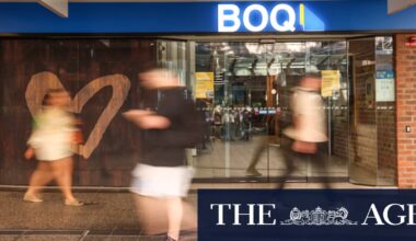 Hundreds of Bank of Queensland jobs to be lost to outsourcing, AI