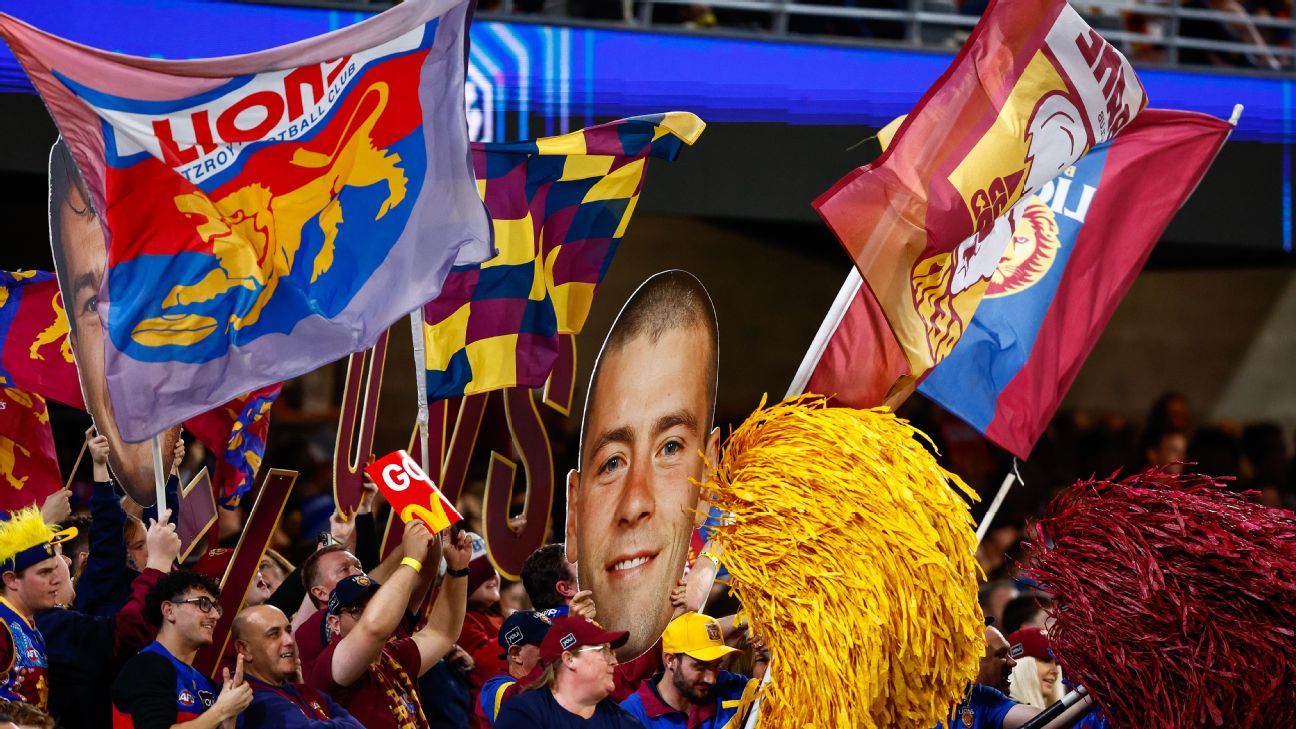 Man gets lifetime sports ban after Nazi salute charge