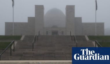 Kim Beazley defends Australian War Memorial decision to exclude Ben Roberts-Smith book from prize | Australian War Memorial