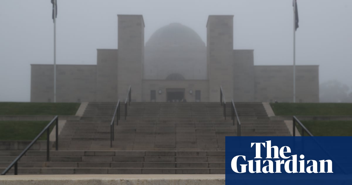 Kim Beazley defends Australian War Memorial decision to exclude Ben Roberts-Smith book from prize | Australian War Memorial